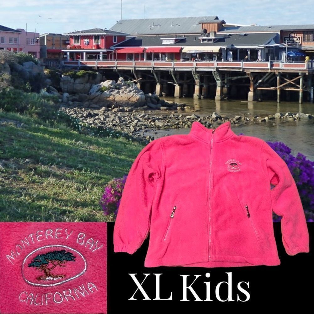 Monterey Bay Souvenir shop Fleece Zip Up big kids size XL